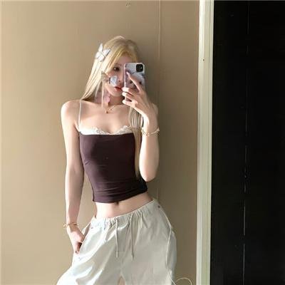 布劳涅森林的女人们