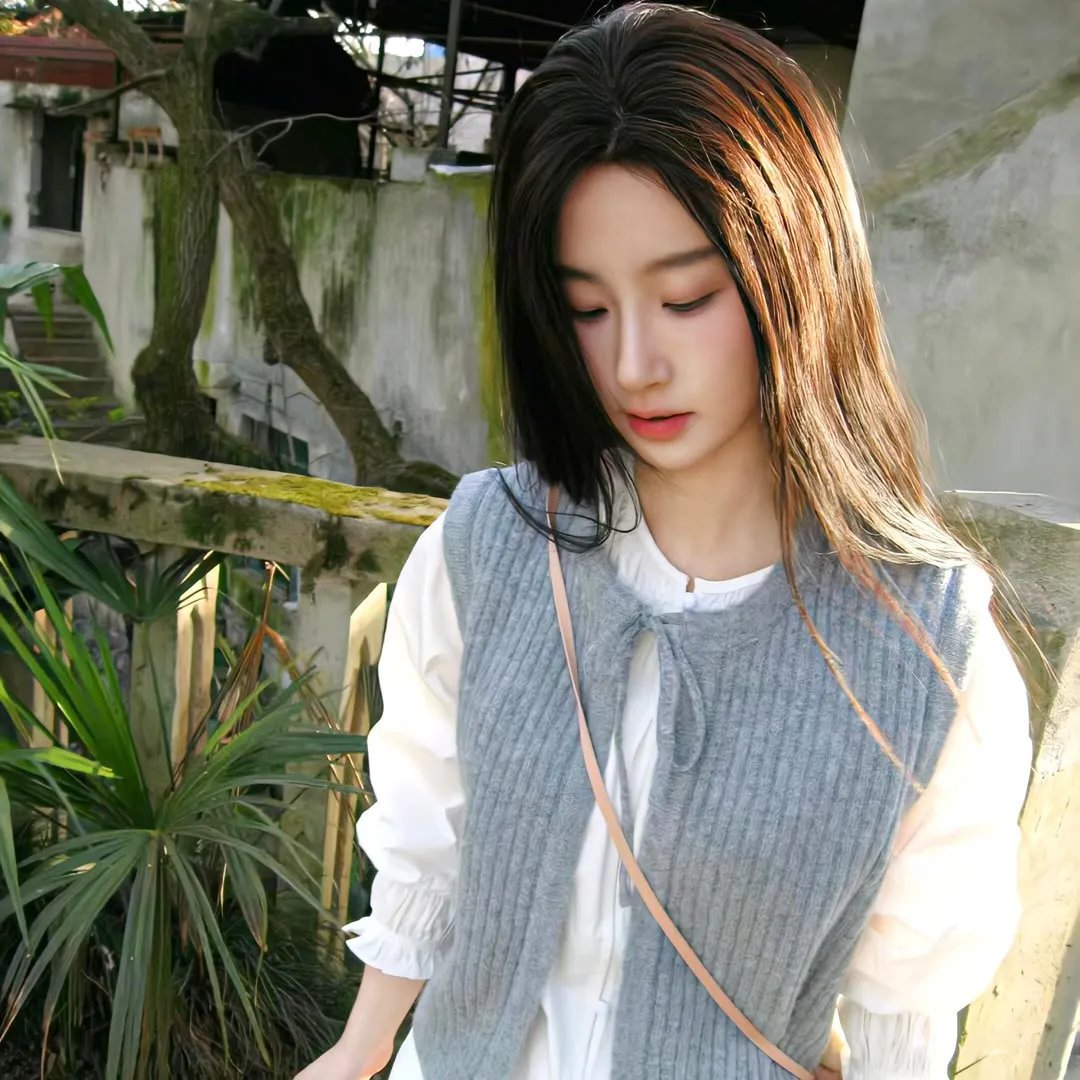 河畔的朔子